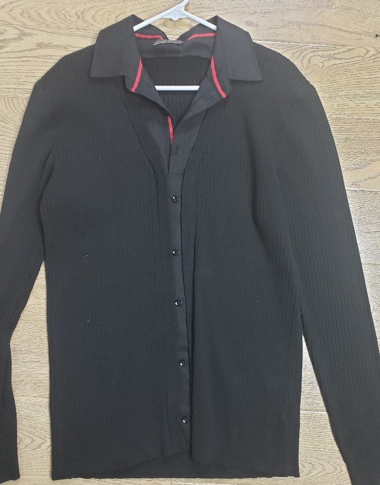 Mens sweater with collar layered